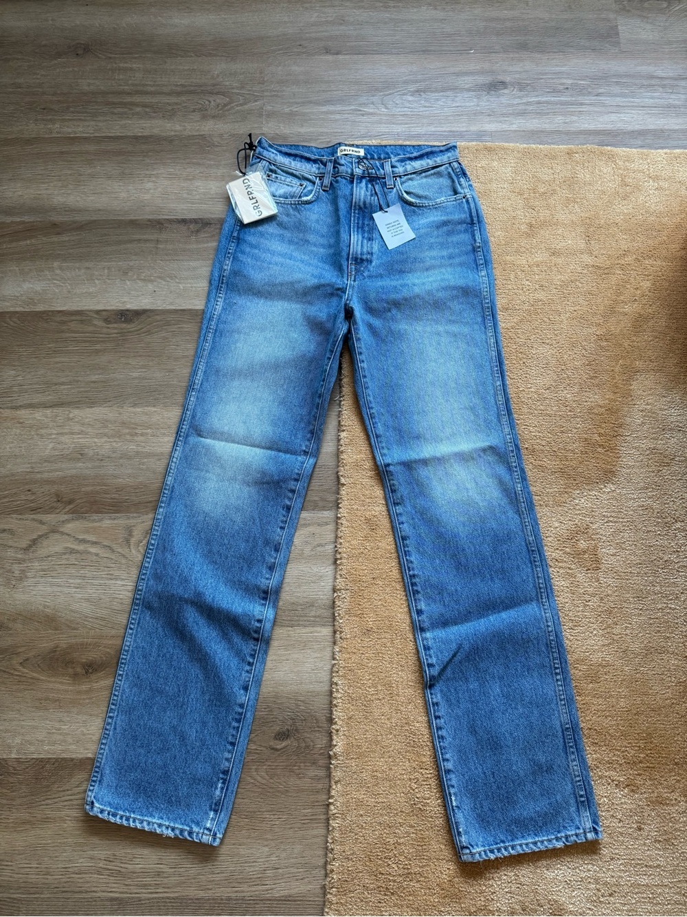 NWT GRLFRND Women’s Blue Straight-Leg Jeans Astoria